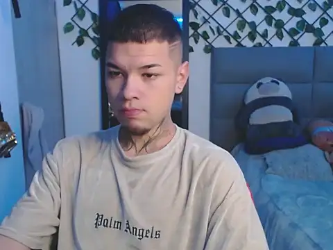 Snapshot of MarceloMilk chatting on September 24, 2025, 1:47 pm MarceloMilk online show from September 24, 2025, 1:47 pm