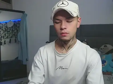 Snapshot of MarceloMilk chatting on October 16, 2025, 5:19 am MarceloMilk online show from October 16, 2025, 5:19 am