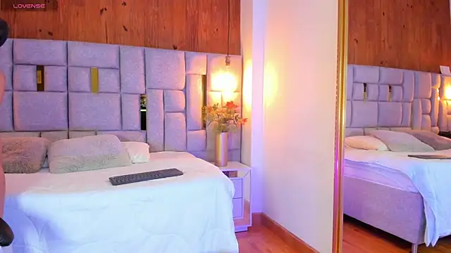 Saori newman online show from March 23, 2025, 1:09 am