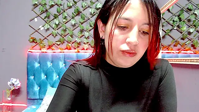 Snapshot of IVY_FOX chatting on December 9, 2024, 3:50 am IVY FOX online show from December 9, 2024, 3:50 am