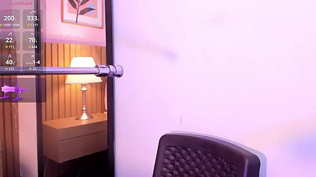 sexy mich 18 online show from February 5, 2026, 8:02 pm