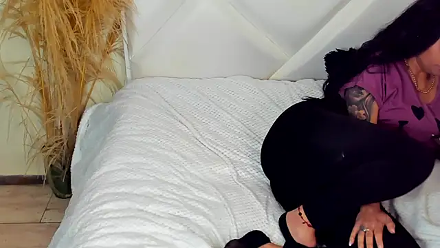 Snapshot of ScarlethNatasha chatting on October 2, 2025, 4:41 am ScarlethNatasha online show from October 2, 2025, 4:41 am