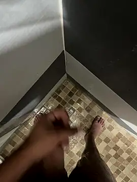 Snapshot of mylovetr1 chatting on October 31, 2025, 9:05 pm mylovetr1 online show from October 31, 2025, 9:05 pm