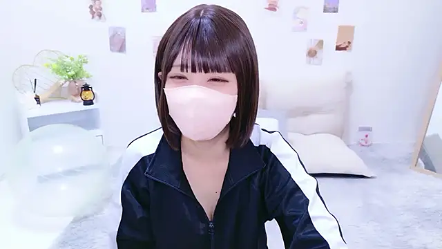 Snapshot of aki_zzz chatting on November 5, 2025, 4:29 pm aki zzz online show from November 5, 2025, 4:29 pm