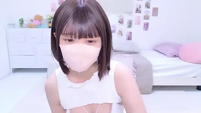 Snapshot of aki_zzz chatting on November 8, 2025, 6:02 am aki zzz online show from November 8, 2025, 6:02 am