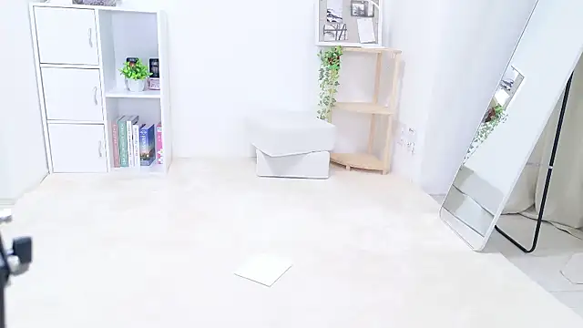 Snapshot of aki_zzz chatting on November 9, 2025, 6:55 am aki zzz online show from November 9, 2025, 6:55 am