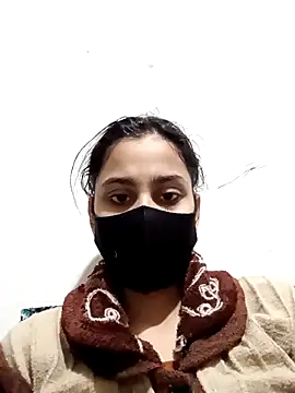 magicmoment00786 online show from February 7, 2025, 4:14 pm