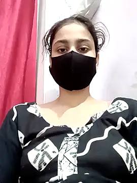 magicmoment00786 online show from September 22, 2025, 5:04 pm