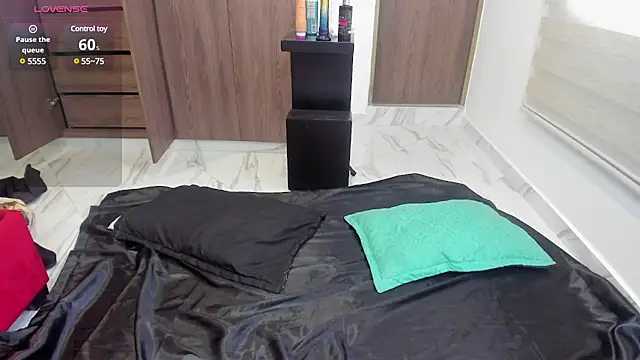 Violeta Roa online show from December 31, 2024, 2:25 pm