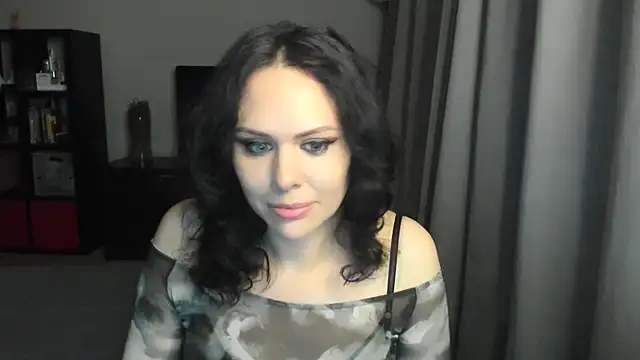 MollyCheiz online show from December 12, 2024, 12:38 am