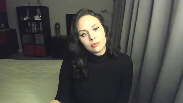 MollyCheiz online show from January 18, 2025, 9:45 pm