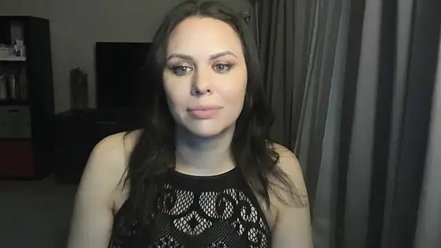 Snapshot of MollyCheiz chatting on April 7, 2026, 8:53 pm MollyCheiz online show from April 7, 2026, 8:53 pm