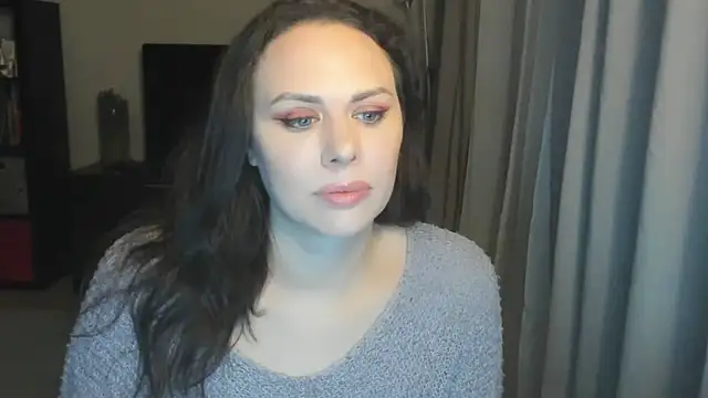 Snapshot of MollyCheiz chatting on April 13, 2026, 11:10 pm MollyCheiz online show from April 13, 2026, 11:10 pm