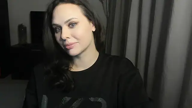 Snapshot of MollyCheiz chatting on April 19, 2026, 10:01 pm MollyCheiz online show from April 19, 2026, 10:01 pm
