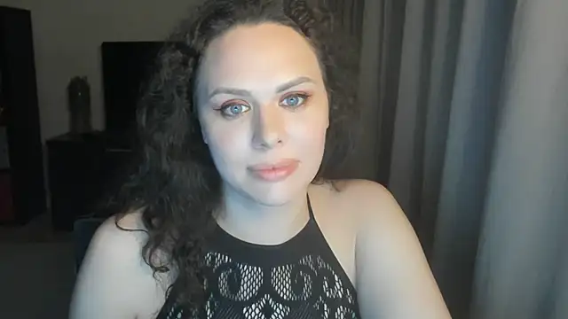 MollyCheiz online show from July 2, 2026, 11:55 pm