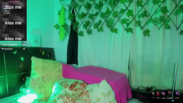 Snapshot of sussan_miller_ chatting on March 11, 2025, 2:40 pm sussan miller online show from March 11, 2025, 2:40 pm