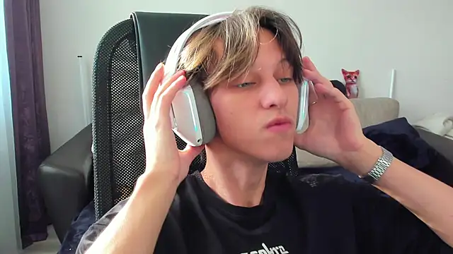 Ostin meow online show from September 27, 2025, 11:04 am