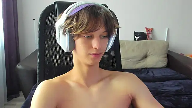 Ostin meow online show from September 28, 2025, 6:19 am