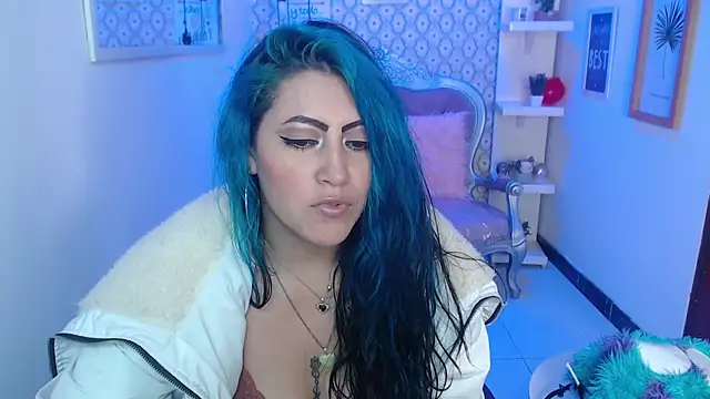 scarleth blue online show from February 26, 2025, 2:59 am