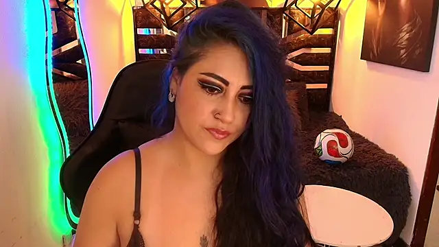 Snapshot of scarleth_blue chatting on August 3, 2026, 3:05 am scarleth blue online show from August 3, 2026, 3:05 am