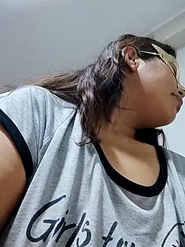 gabycita2 online show from November 5, 2025, 7:14 pm
