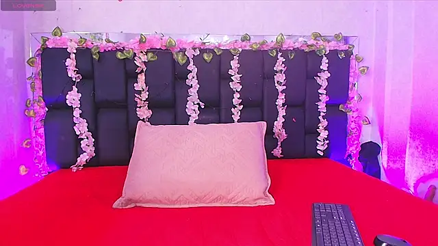 canela oss online show from October 4, 2025, 12:03 pm