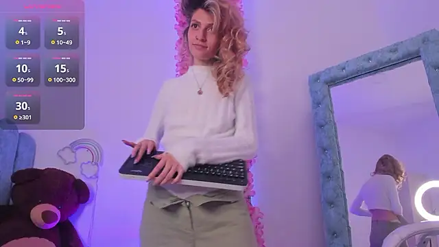 summer sweet  online show from December 6, 2024, 10:38 am