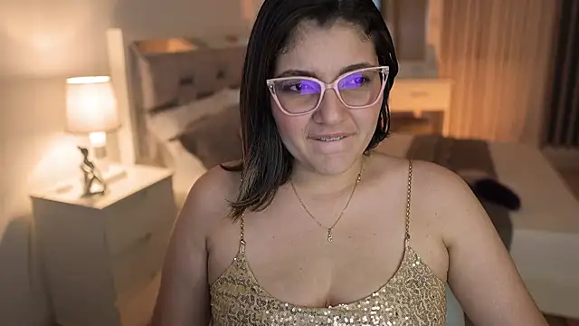 Camilaa bueno online show from December 24, 2024, 1:49 am