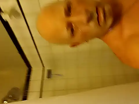 muffgoldcock online show from December 3, 2024, 8:28 pm