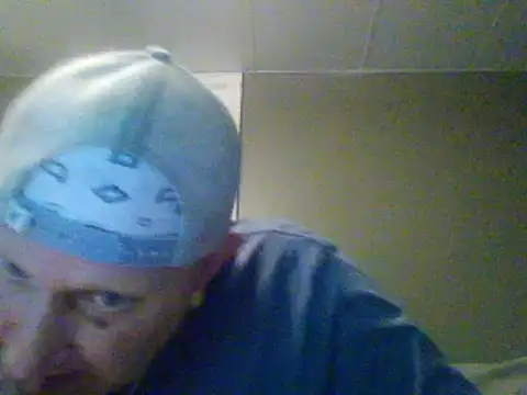 muffgoldcock online show from December 19, 2024, 3:40 am