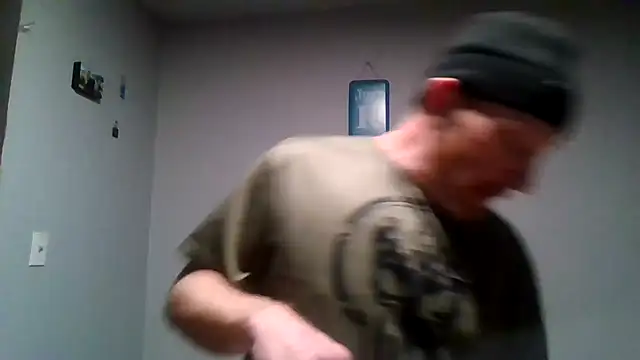 muffgoldcock online show from September 11, 2025, 12:44 am