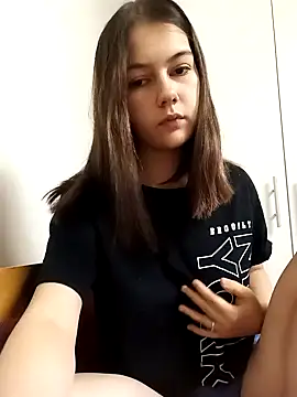 ella grays online show from December 11, 2024, 7:53 am