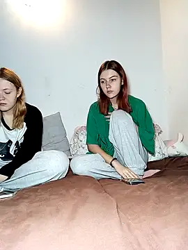 ella grays online show from October 11, 2025, 7:23 pm