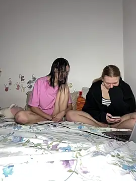 Snapshot of ella_grays chatting on May 19, 2026, 7:09 pm ella grays online show from May 19, 2026, 7:09 pm