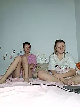 Snapshot of ella_grays chatting on May 28, 2026, 5:10 pm ella grays online show from May 28, 2026, 5:10 pm
