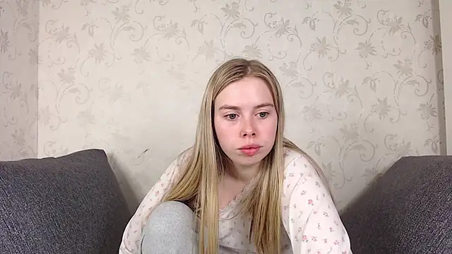 Snapshot of sofiaa_here chatting on March 23, 2026, 12:14 am sofiaa here online show from March 23, 2026, 12:14 am