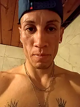 FlacoDani online show from October 31, 2025, 5:47 pm