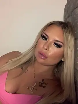 UKJuicyPrincess online show from February 4, 2025, 6:27 pm