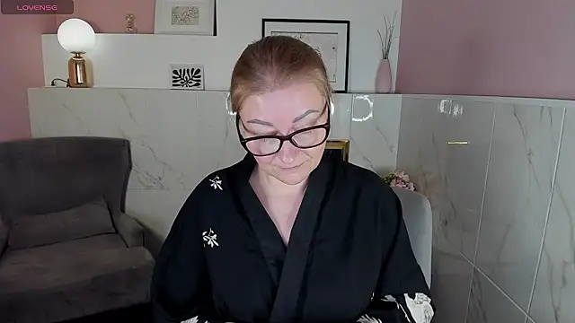 AlexandraKind online show from December 26, 2024, 10:41 pm