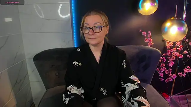 AlexandraKind online show from January 5, 2025, 11:12 pm