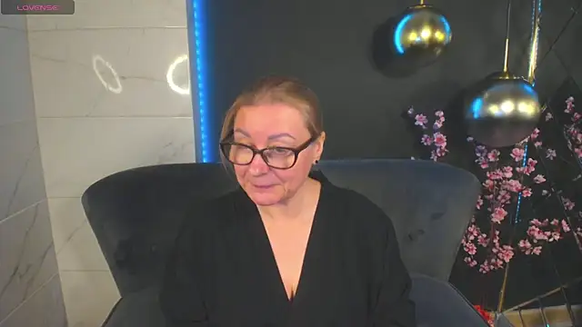 AlexandraKind online show from January 12, 2025, 4:50 pm
