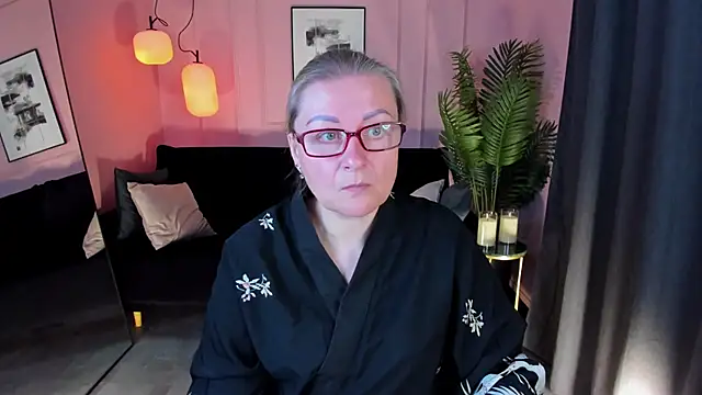 Snapshot of AlexandraKind chatting on September 20, 2025, 1:45 pm AlexandraKind online show from September 20, 2025, 1:45 pm