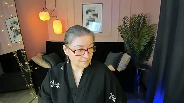 AlexandraKind online show from March 14, 2026, 1:38 pm