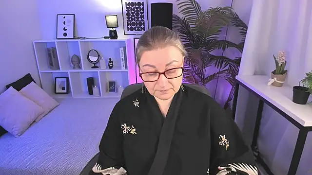 AlexandraKind online show from March 15, 2026, 8:26 pm