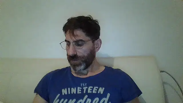 Snapshot of alcatraz009 chatting on December 17, 2024, 8:54 pm alcatraz009 online show from December 17, 2024, 8:54 pm