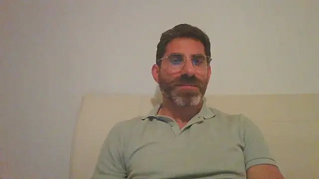 Snapshot of alcatraz009 chatting on October 3, 2025, 7:33 pm alcatraz009 online show from October 3, 2025, 7:33 pm