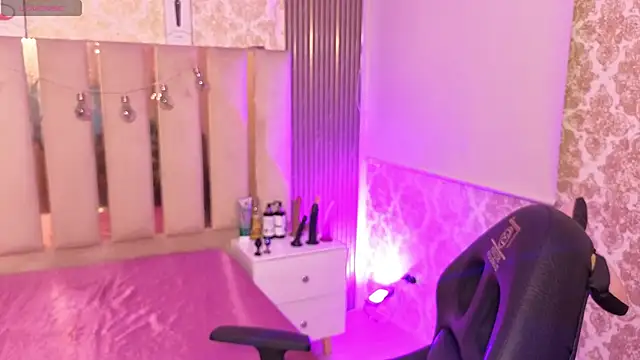 Andy tay1 online show from November 25, 2025, 3:39 am