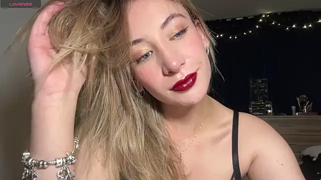 Gabby cruz  online show from January 18, 2025, 4:15 am