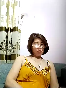 Baby-tits2024 online show from February 6, 2025, 1:43 pm