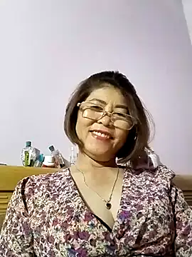 Baby-tits2024 online show from March 9, 2025, 1:26 pm